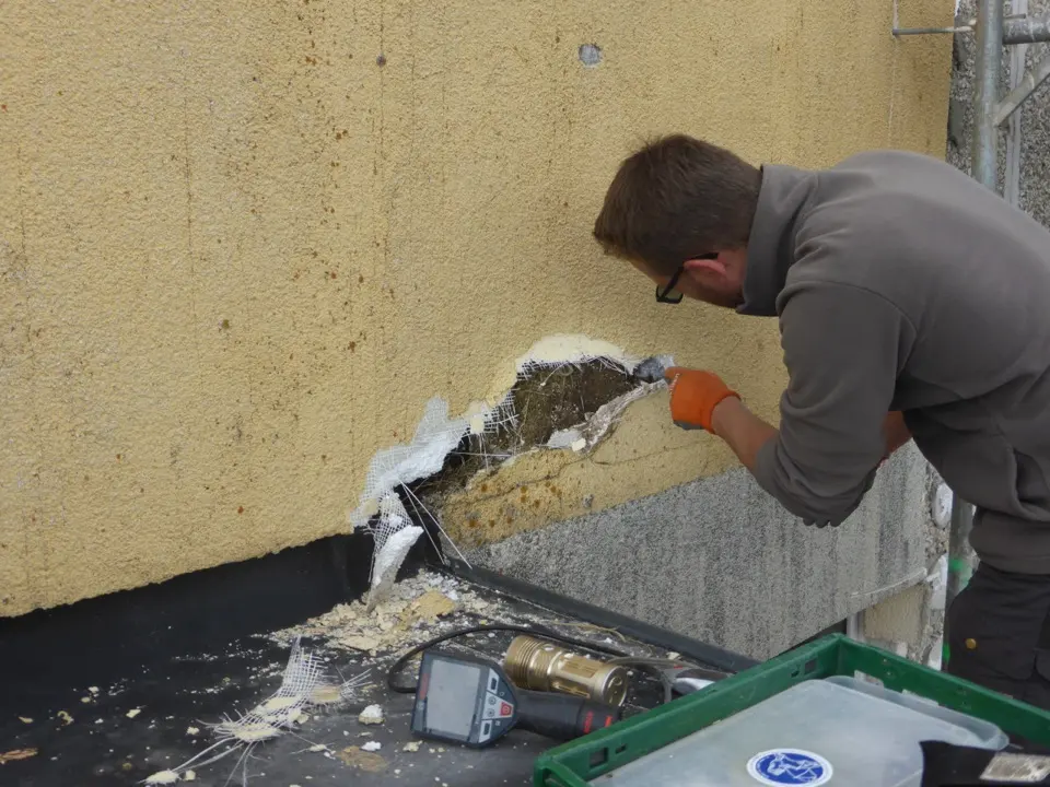 Aufmaß und Kontrolle an der Fassade